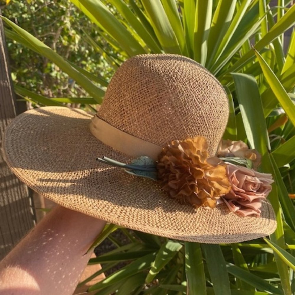 VTG Brown Straw Flower HAT BONNET